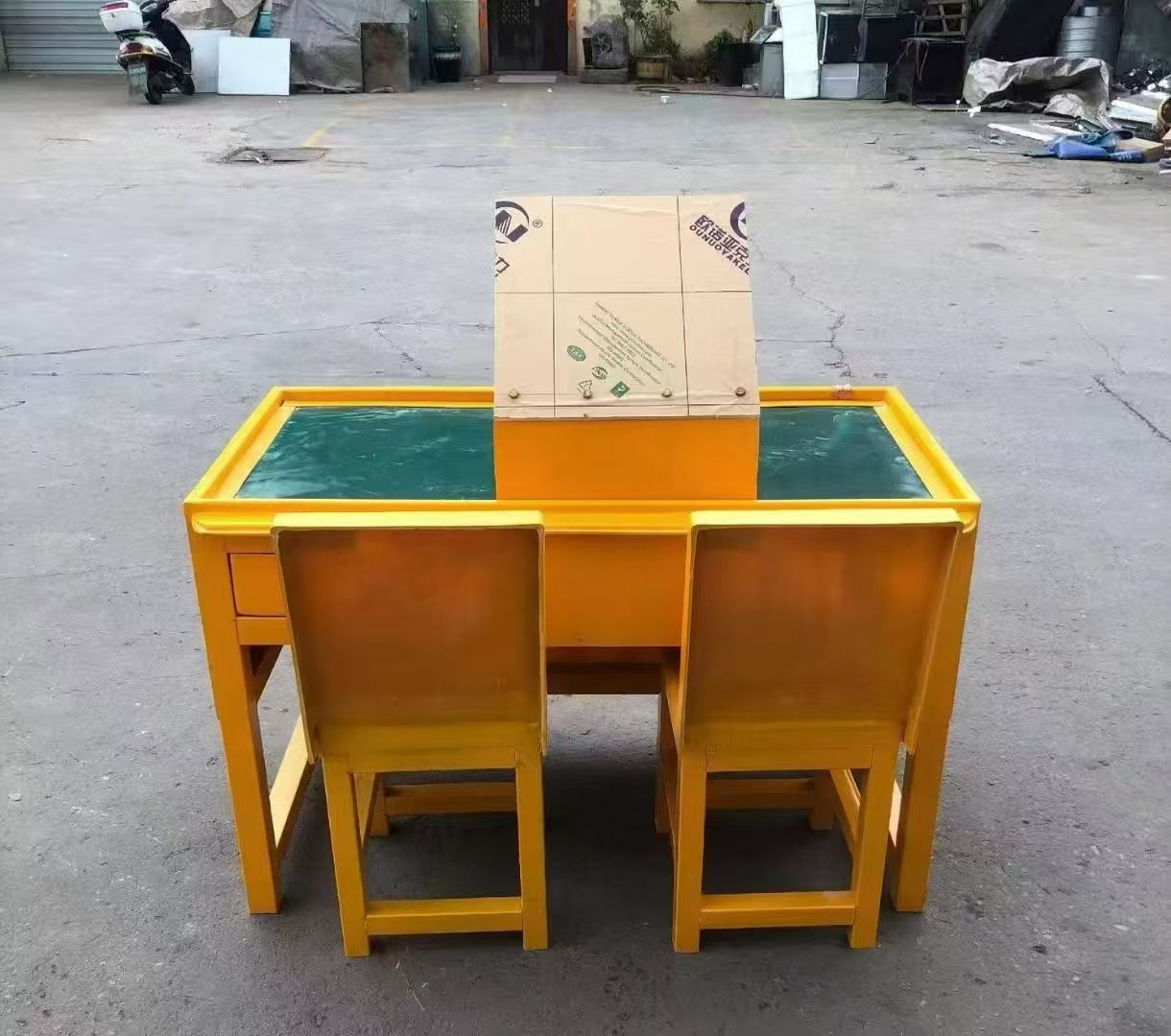 袁州防静电导通桌井下煤矿火工品发放桌：危险品流转的安全守护者
